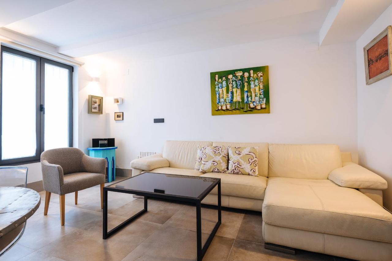 Apartamentos Montevideo 6 Sevilla Exteriör bild