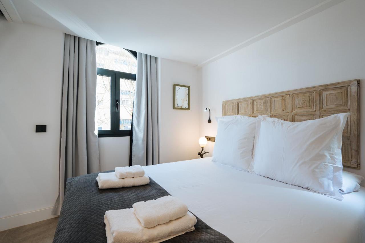 Apartamentos Montevideo 6 Sevilla Exteriör bild