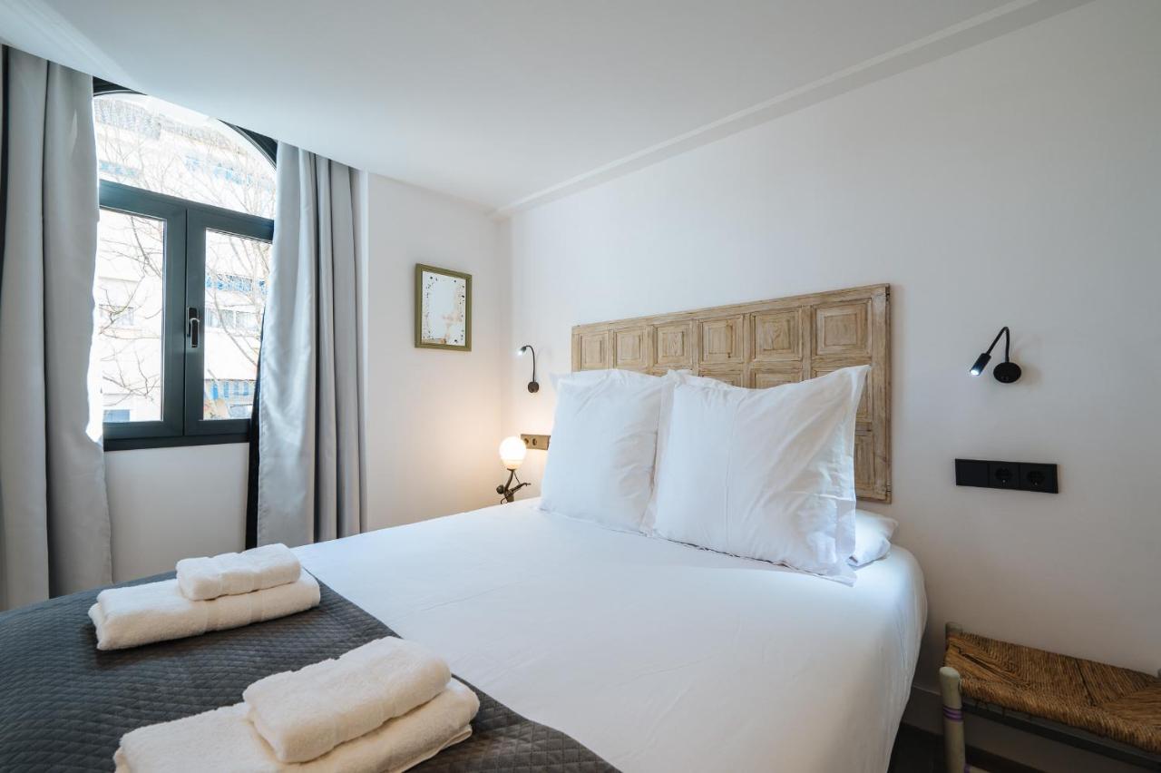 Apartamentos Montevideo 6 Sevilla Exteriör bild