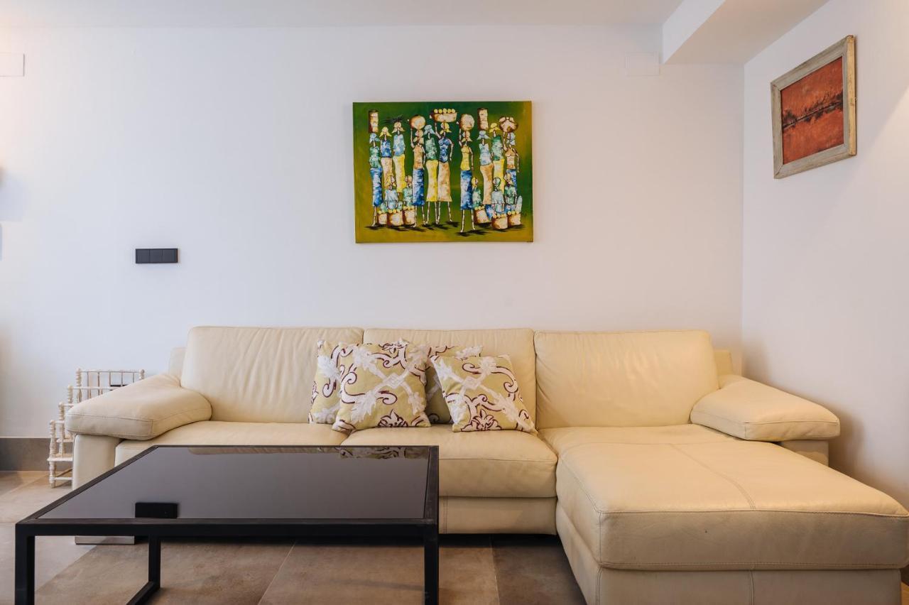 Apartamentos Montevideo 6 Sevilla Exteriör bild