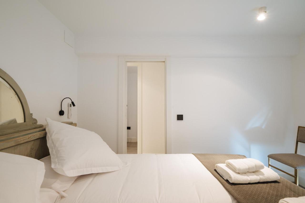 Apartamentos Montevideo 6 Sevilla Exteriör bild